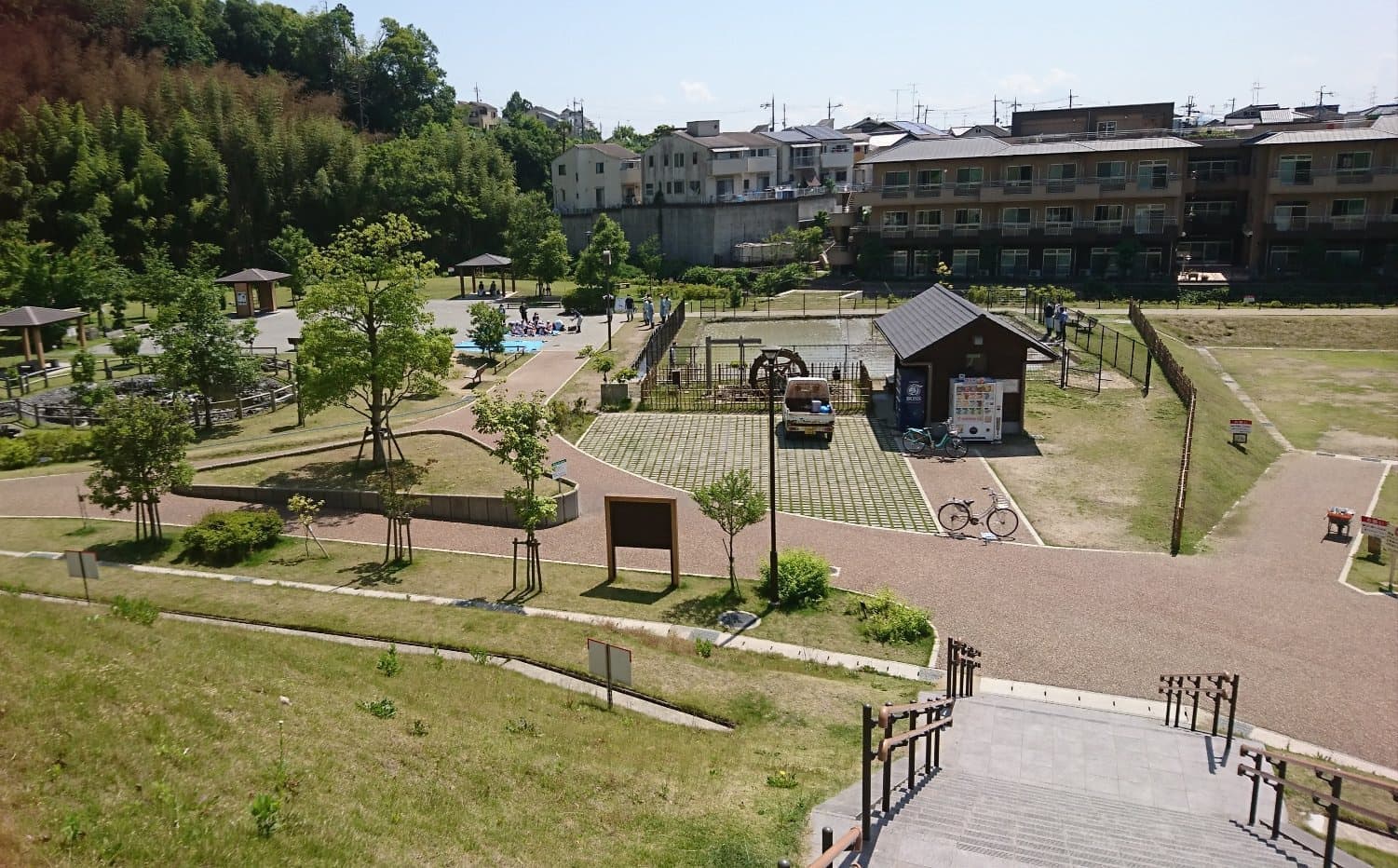 京都府長岡京市認知症対応型共同生活介護グループホームだいのじ隣公園風景