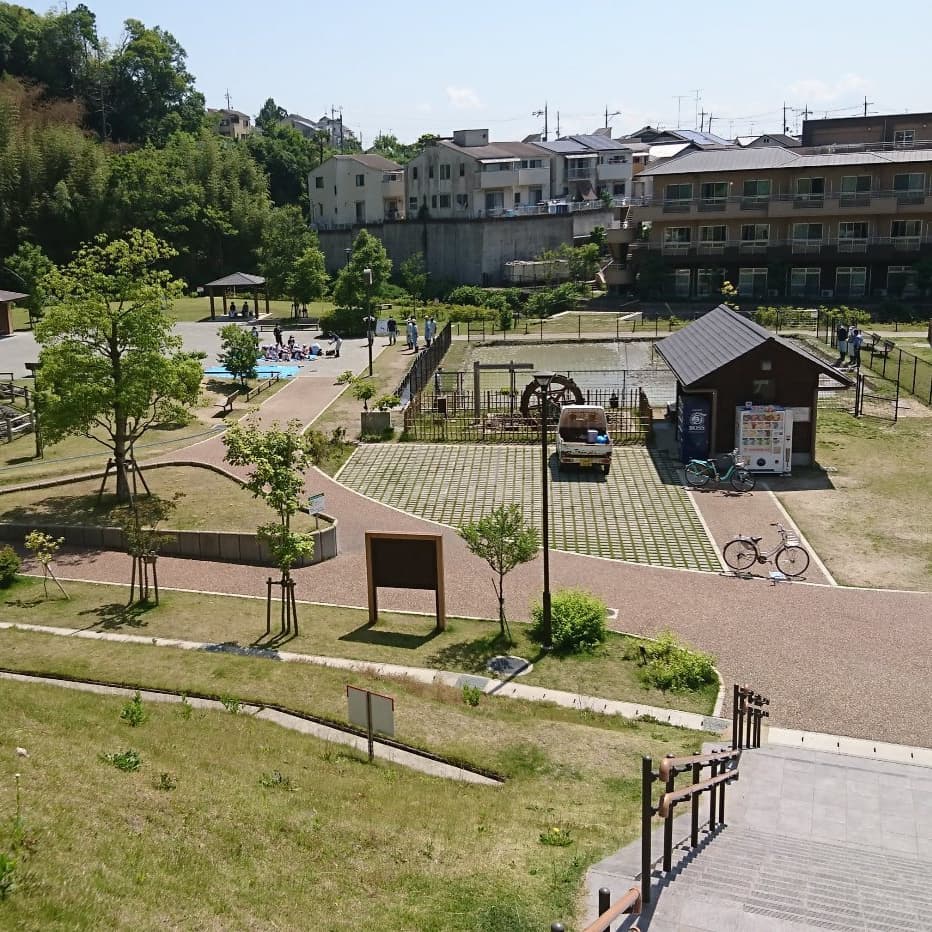 京都府長岡京市の認知症対応型共同生活介護グループホームだいのじの隣西代里山公園風景